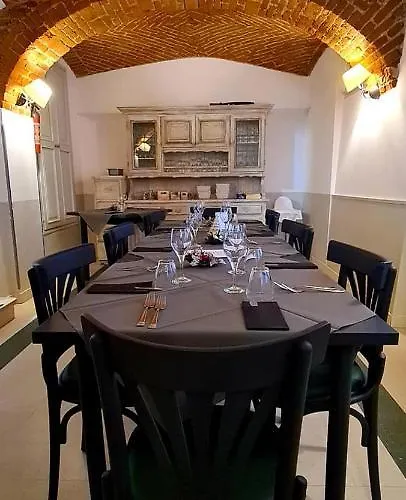 Hotel Foresteria Antica Società Ozegna